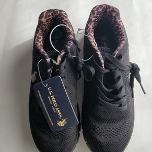 NEW! Women's Shoes Size 7.5 Black with Leopard Print Soles